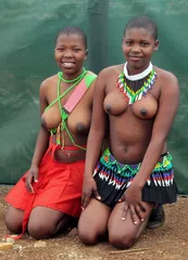 chicos africanos desnudos