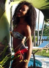 bikini adolescente africano